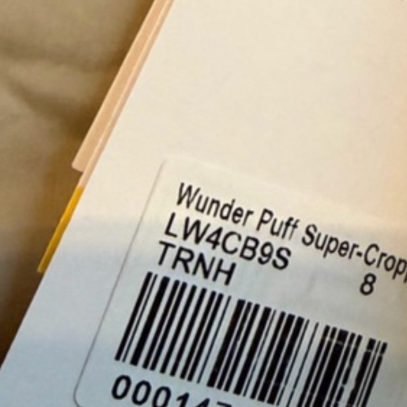 lululemon athletica Women's Trench Cropped Pants - Picture 5 of 9